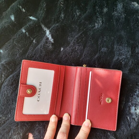 Coach Snap Wallet In Signature Canvas With Cherry Print - Picture 2 of 2